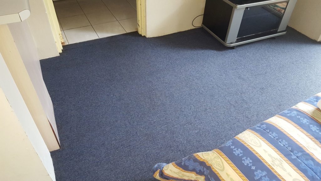 carpet cleaning in motel room at Wollongong - after photo